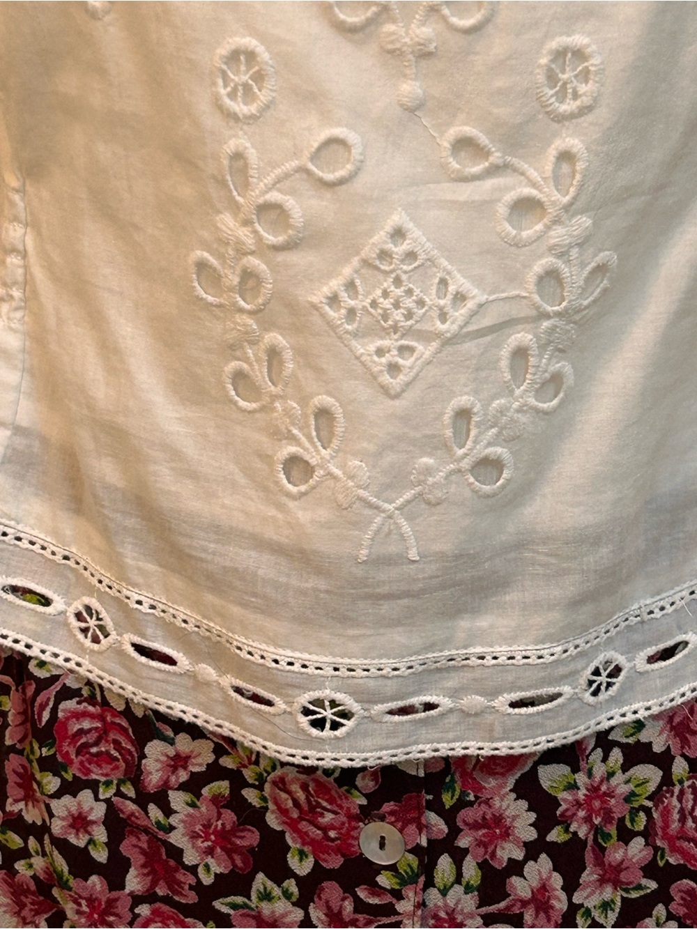 White Embroidered Square-Neck Blouse 100% cotton - Picture 3 of 10